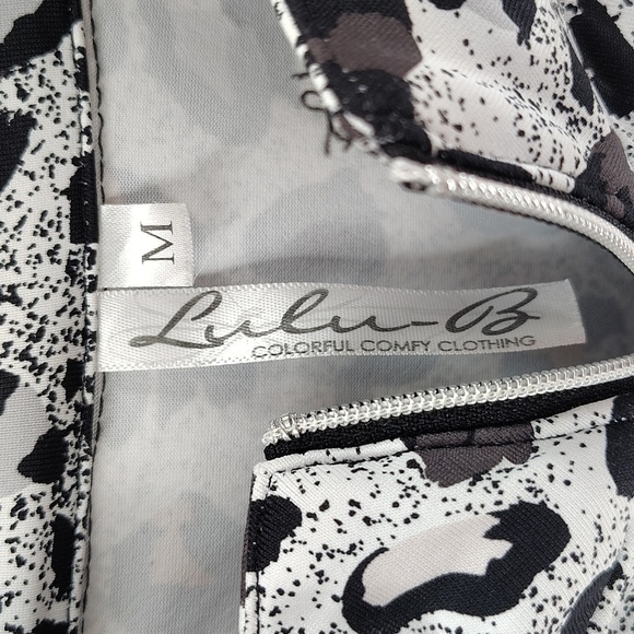 Lula B Zip Pullover Size Medium Athletic Jacket Black White Animal Print - Picture 5 of 8